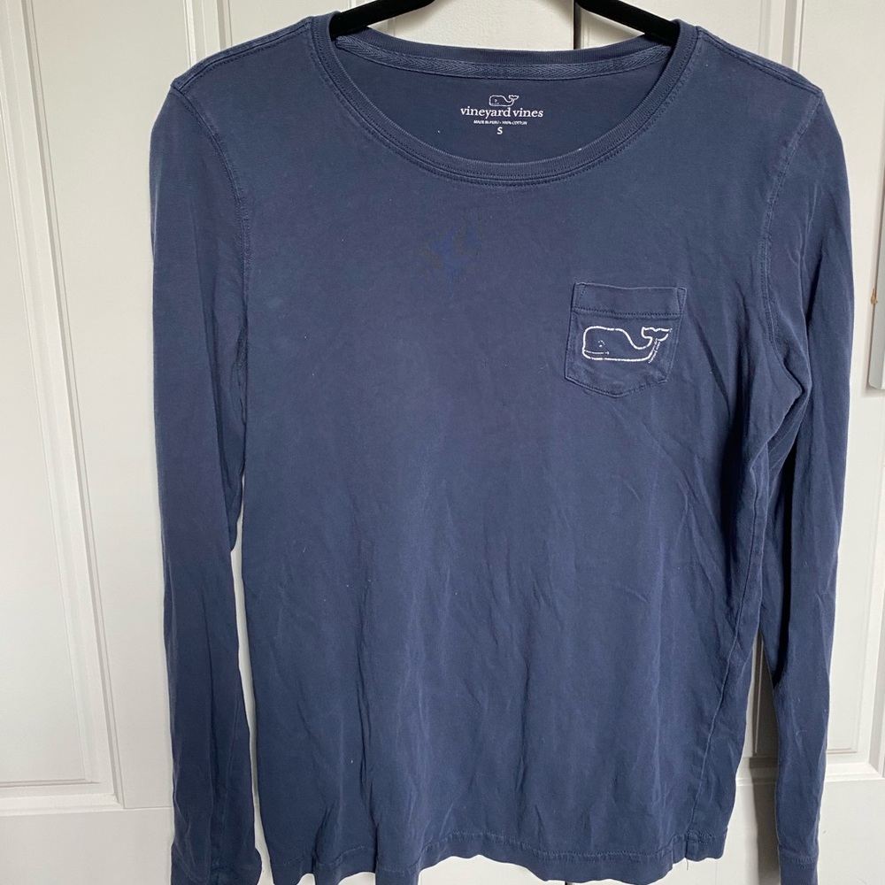 Vineyard Vines t-shirt